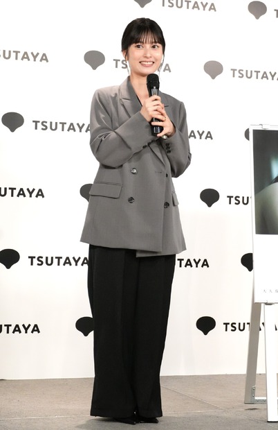 大久保桜子【撮影：小宮山あきの】
