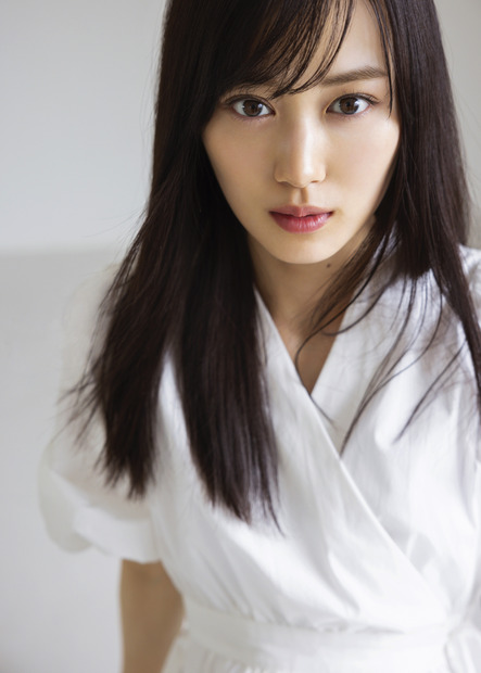 元乃木坂46・山下美月、グループ卒業後初のCM出演！スーツ姿の会社員役