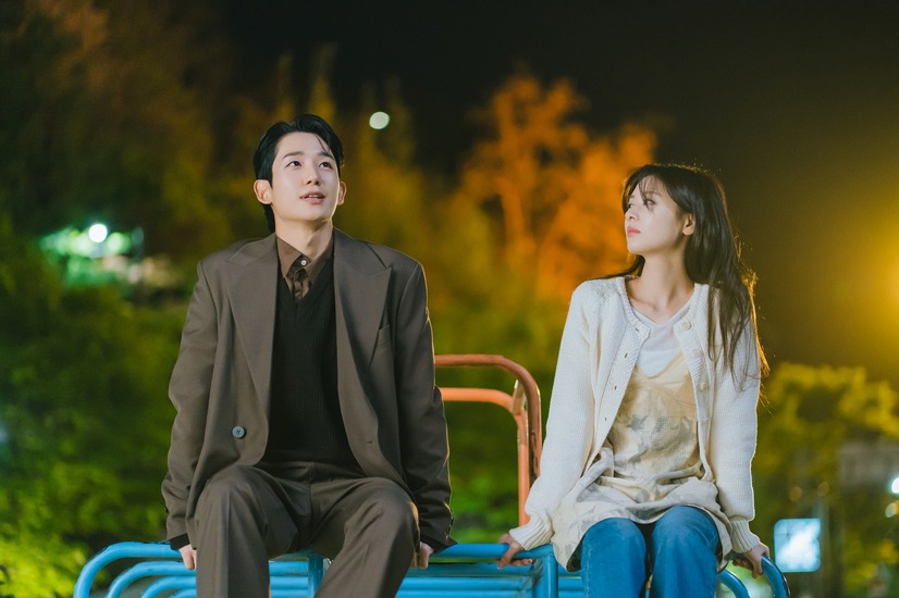 【2024年8月Netflix配信作品】『恋愛バトルロワイヤル』、新韓国ドラマ『となりのMr.パーフェクト』など