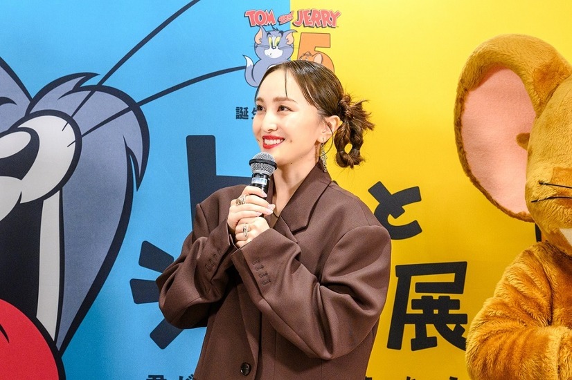 百田夏菜子、「トムとジェリー」愛アピール！「誕生85周年記念」展示会