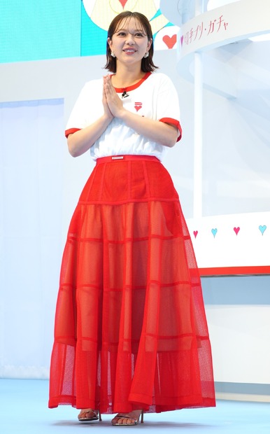 26歳の村重杏奈、父親愛を爆発！「お帰りと行ってらっしゃいのチューはします」