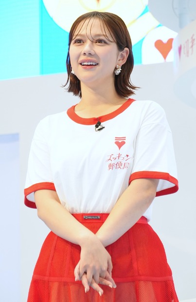 26歳の村重杏奈、父親愛を爆発！「お帰りと行ってらっしゃいのチューはします」