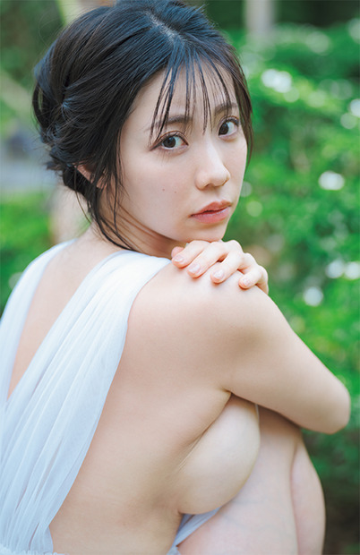 鈴木ふみ奈、デビュー15周年記念写真集「FLY HIGH」9月発売決定