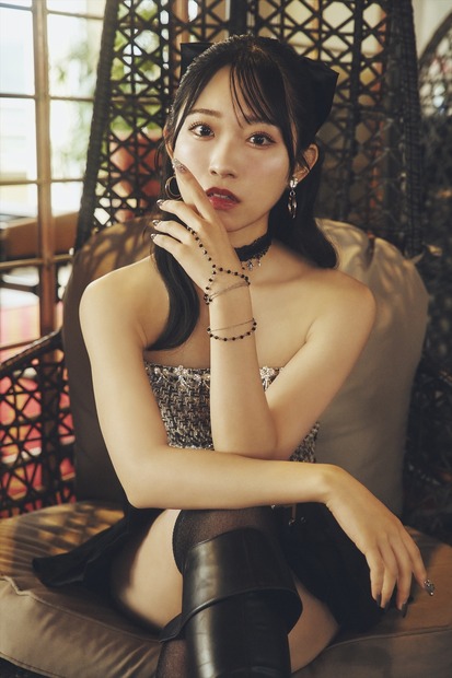AKB48 山内瑞葵1st写真集 好きになる予感（KADOKAWA）（C）KADOKAWA （C）DH　PHOTO／You Ishii