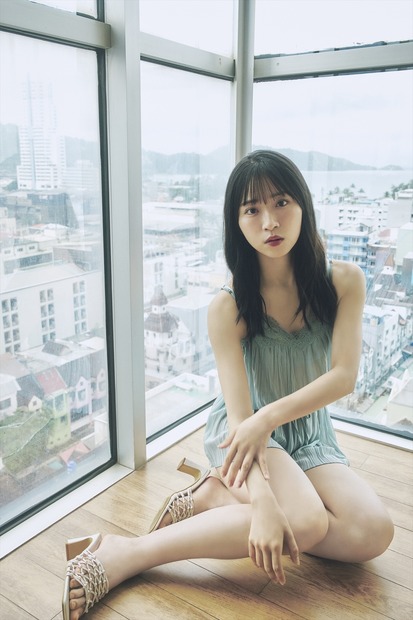 AKB48 山内瑞葵1st写真集 好きになる予感（KADOKAWA）（C）KADOKAWA （C）DH　PHOTO／You Ishii