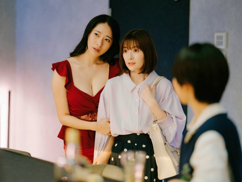 『彩香ちゃんは弘子先輩に恋してる』（フジテレビ）場面カット　（C）「彩香ちゃんは弘子先輩に恋してる」製作委員会・MBS