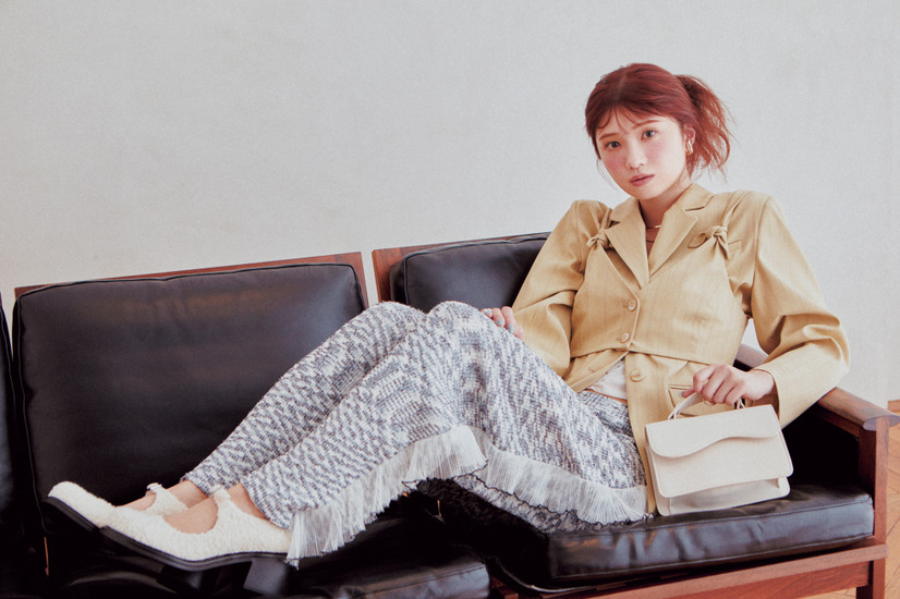 「Essentials for Autumn　愛しきニットに出合う秋」金村美玖（日向坂46）・頓知気さきな・菅波美玲（≠ME）