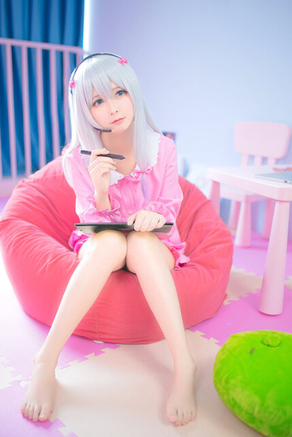 和泉紗霧「エロマンガ先生」／Banrcosplay（X：@banbanr233）