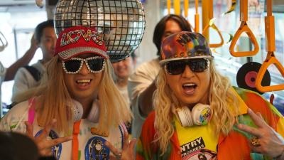 DJ KOOとお笑い芸人・NASUMI