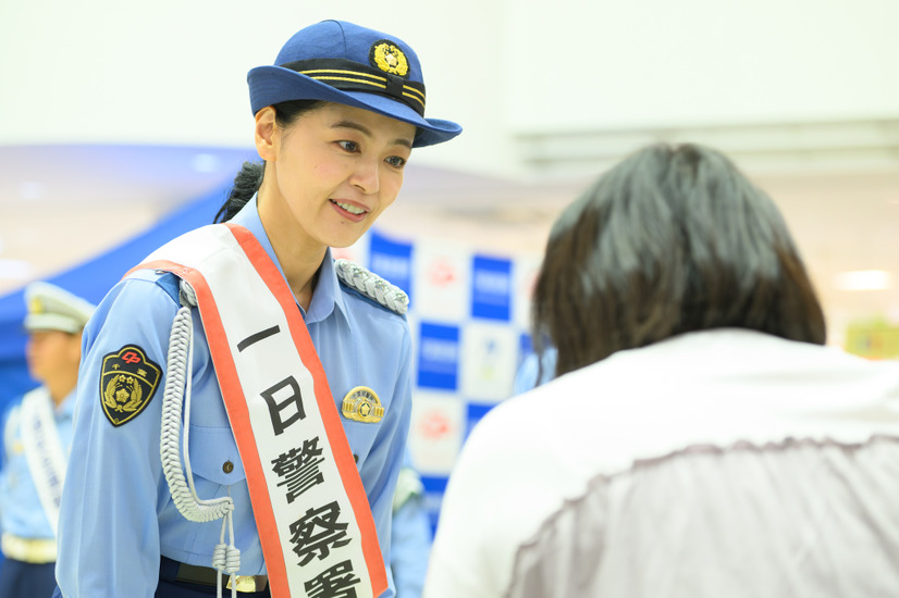黒谷友香が茂原警察署の一日署長に就任、交通安全運動に参加