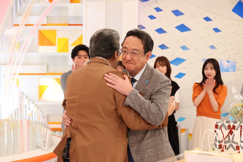 三宅正治アナが番組を卒業する『めざましテレビ』　（C）フジテレビ