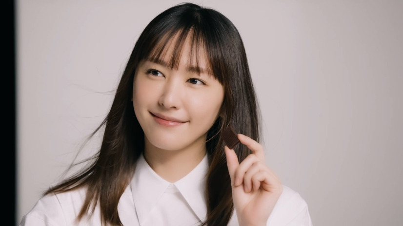 新垣結衣出演『明治ザ・カカオ』メイキングカット