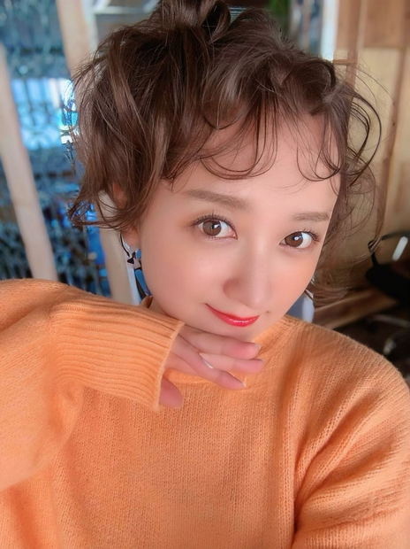 小松彩夏（写真は小松彩夏の公式ブログから）
