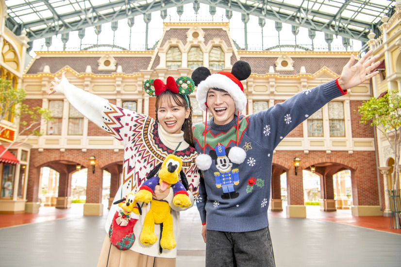 「ディズニー・クリスマス」を思いきり楽しめるさまざまなグッズ　（C）Disney