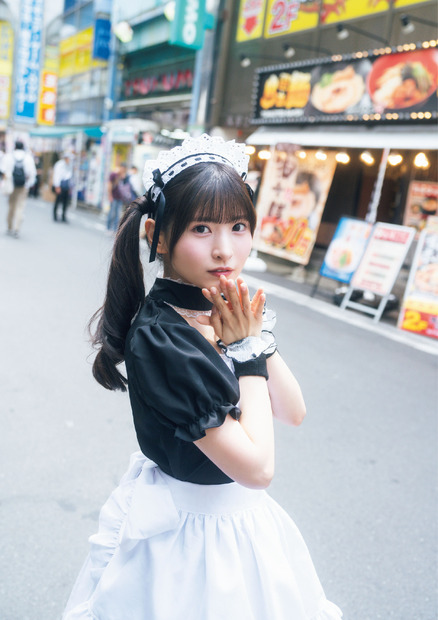 小鳥遊るい1st 写真集『ことりあそび』　（C)KADOKAWA
