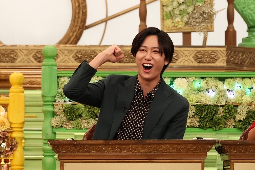 10月8日19時放送『今夜はナゾトレSP』阿部亮平　(C)フジテレビ