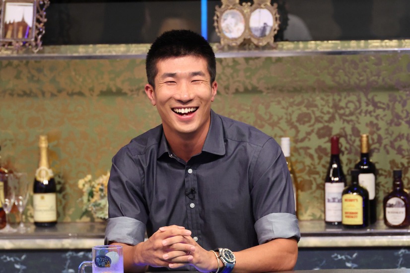 10月11日放送『酒のツマミになる話』（フジテレビ系）　(C)フジテレビ