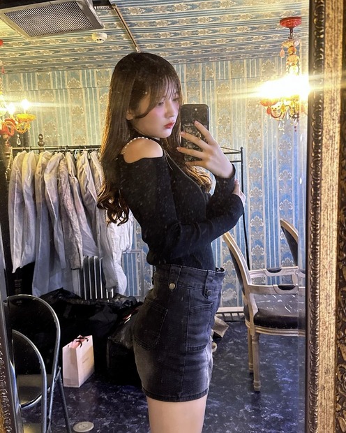 黒嵜菜々子（写真は黒嵜菜々子の公式インスタグラムから）※所属事務所に掲載許諾をもらってます