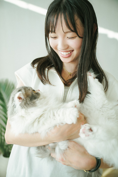 テレビ東京アナウンサー田中瞳フォト＆エッセイ「瞳のまにまに」（講談社）　(C)熊木優