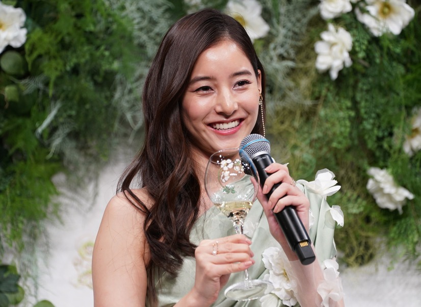 新木優子【写真：竹内みちまろ】