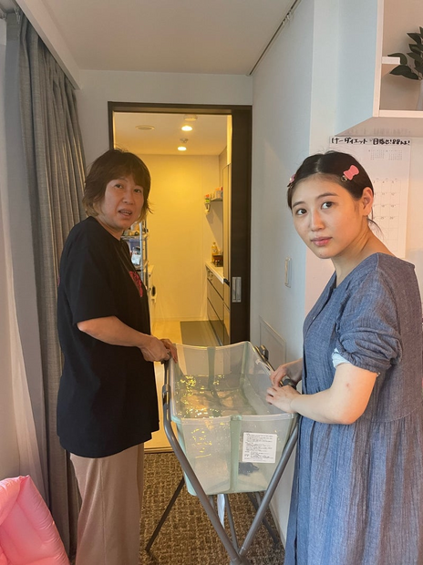 文子さんと西野未姫（写真は山本圭壱の公式ブログから）