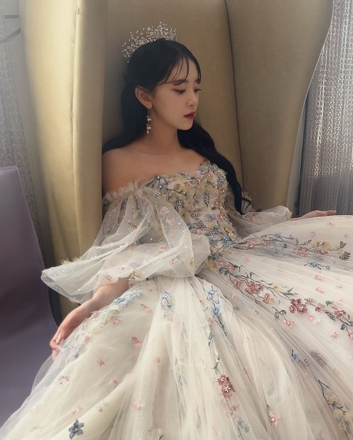 堀未央奈（写真は堀未央奈の公式インスタグラムから）※所属事務所に掲載許諾をもらってます