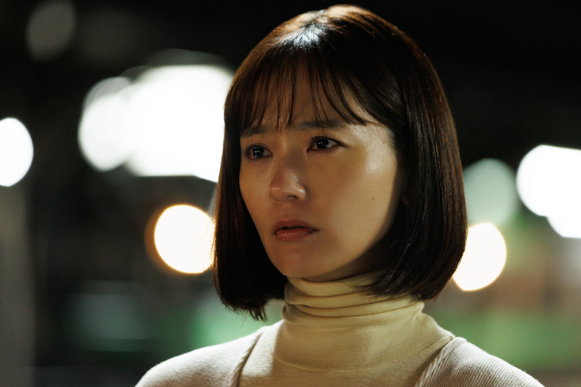 Netflixシリーズ「さよならのつづき」中村ゆり（成瀬ミキ）場面写真