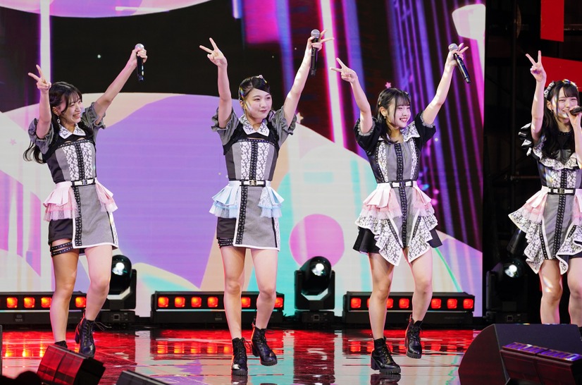 NMB48【写真：竹内みちまろ】