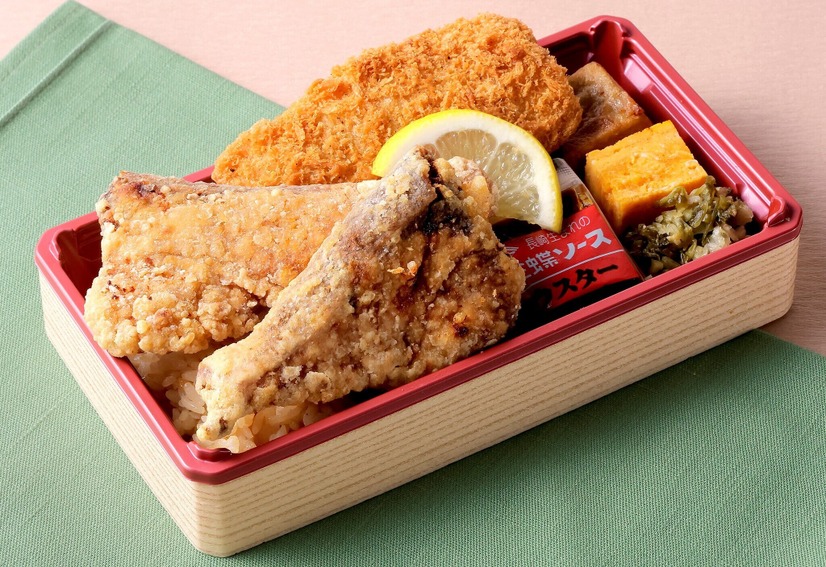 長崎市【バラモン食堂】ブリの竜田揚げとアジフライ弁当　1折1,620円〈各日販売予定30点〉
