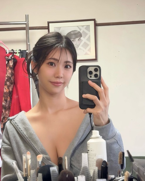 鈴木ふみ奈（写真は鈴木ふみ奈の公式インスタグラムから）※所属事務所に掲載許諾をもらってます
