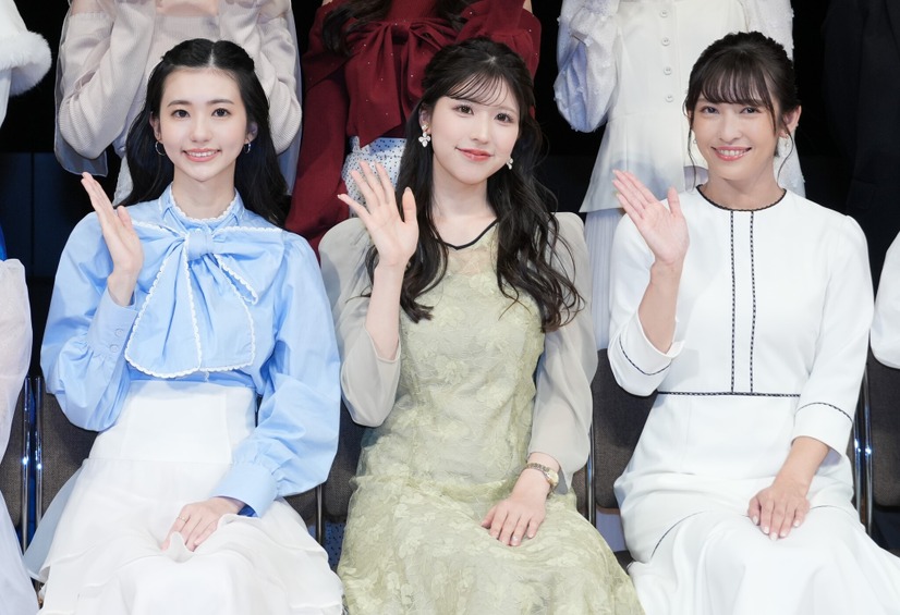 （左から）大島璃音、小林李衣奈、山岸愛梨【撮影：小宮山あきの】