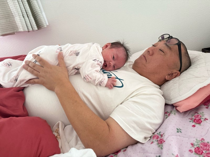 山本圭壱と長女・にこりちゃん（写真は山本圭壱の公式ブログから）