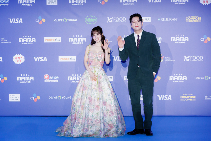 イ・ヘソンとHANHAEⓒ CJ ENM Co., Ltd, All Rights Reserved