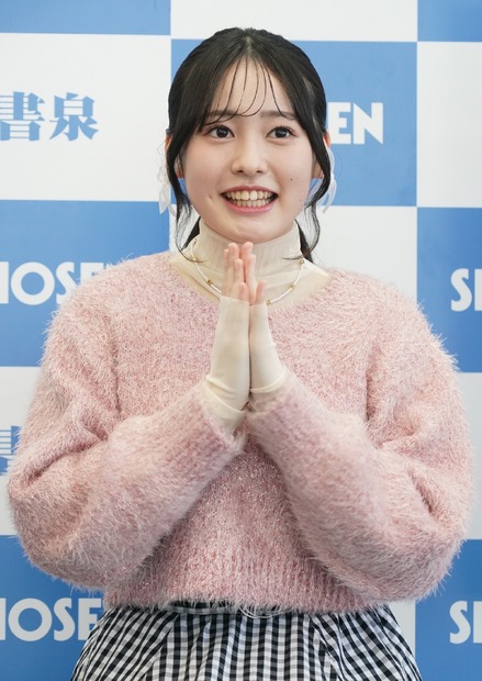 白濱美兎【写真：竹内みちまろ】