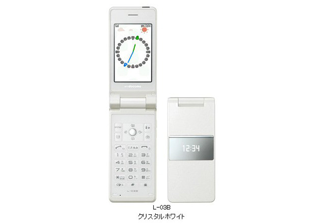 　NTTドコモは10日、冬春モデルの新製品を発表。4シリーズ20機種をリリースした。ここでは「docomo STYLE series」を紹介しよう。