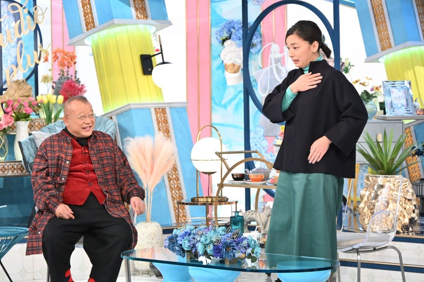 尾野真千子がゲストとして登場する『A-Studio＋』　(C)TBS
