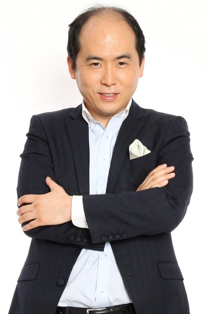 「Venue101 Presents JIN SPECIAL」でMCを務めるトレンディエンジェルの斎藤司　(C)NHK