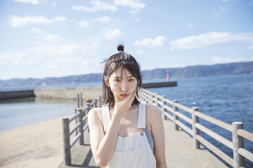 ©日比美思 1st写真集 朝食ってビュッフェですか／玄光社