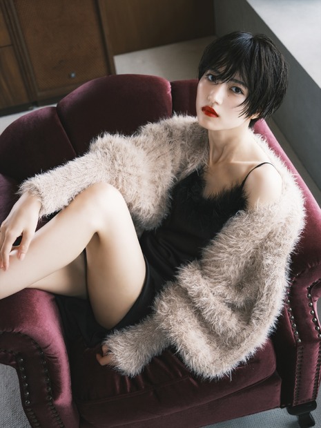 『【若月佑美】YUMI WAKATSUKI 2025CALENDAR』先行カット