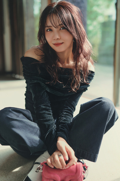 小林由依
