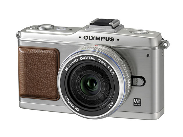 パンケーキレンズ使用の「OLYMPUS PEN E-P2パンケーキキット」（シルバー）