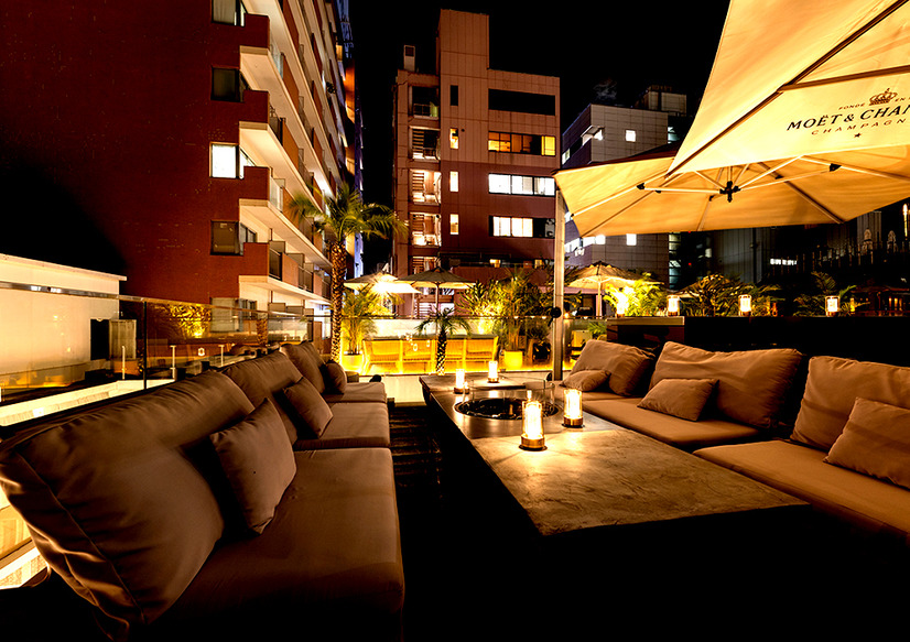 cafe terrace & bistro Queency
