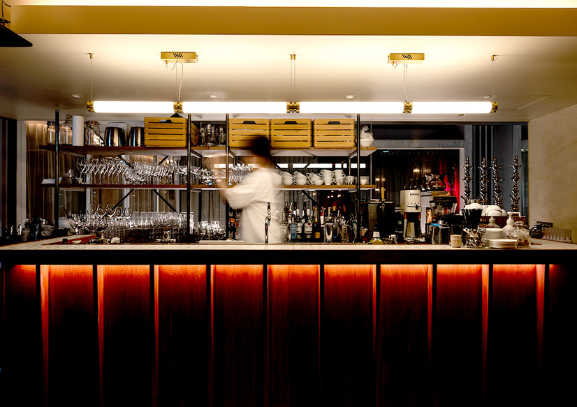 cafe terrace & bistro Queency