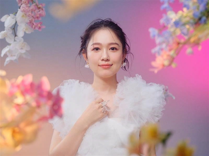 『第75回NHK紅白歌合戦』に出場する西野カナ　(C)NHK