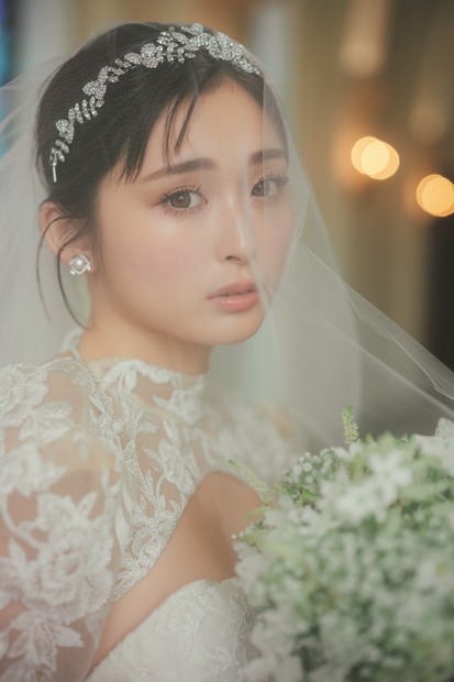 ゆうちゃみが初のウエディングドレス！「いいなぁ、結婚したいよ！」
