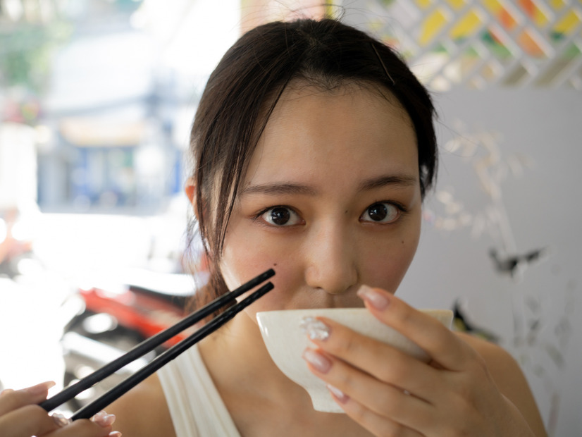 那蘭のどか1st写真集『忘れたくない』解禁済みカット　(C)佐内正史／講談社