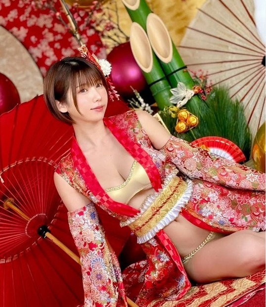 えなこ（写真は本人のインスタグラムより）※所属事務所に掲載許可をもらってます