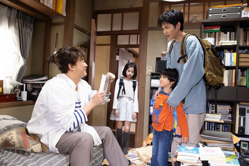 木曜劇場『日本一の最低男 ※私の家族はニセモノだった』第1話　(C)フジテレビ