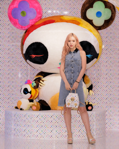 藤田ニコル　(C)LOUIS VUITTON