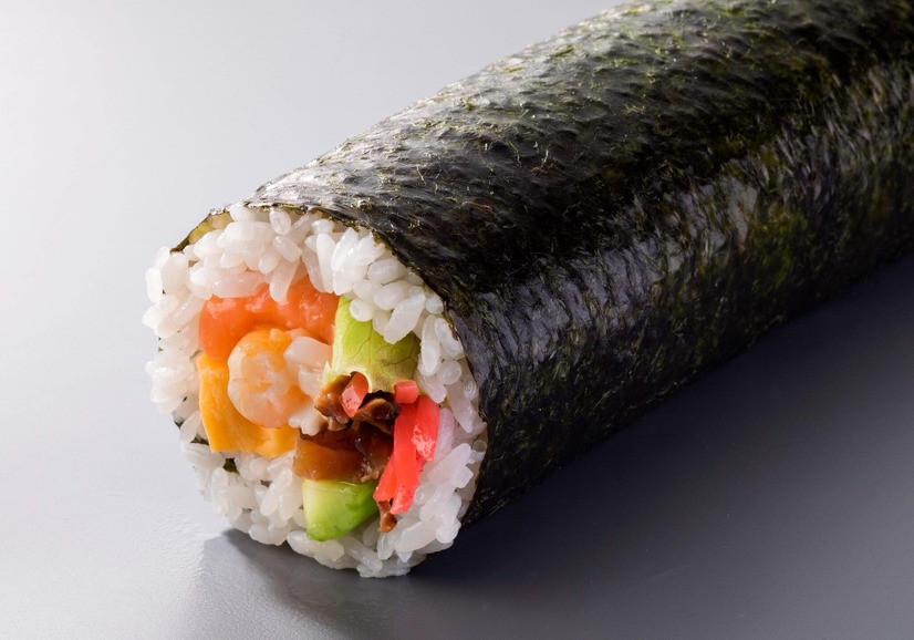 「恵方巻」1本１,１８０円（税込１,２７４円）（C）とんでん